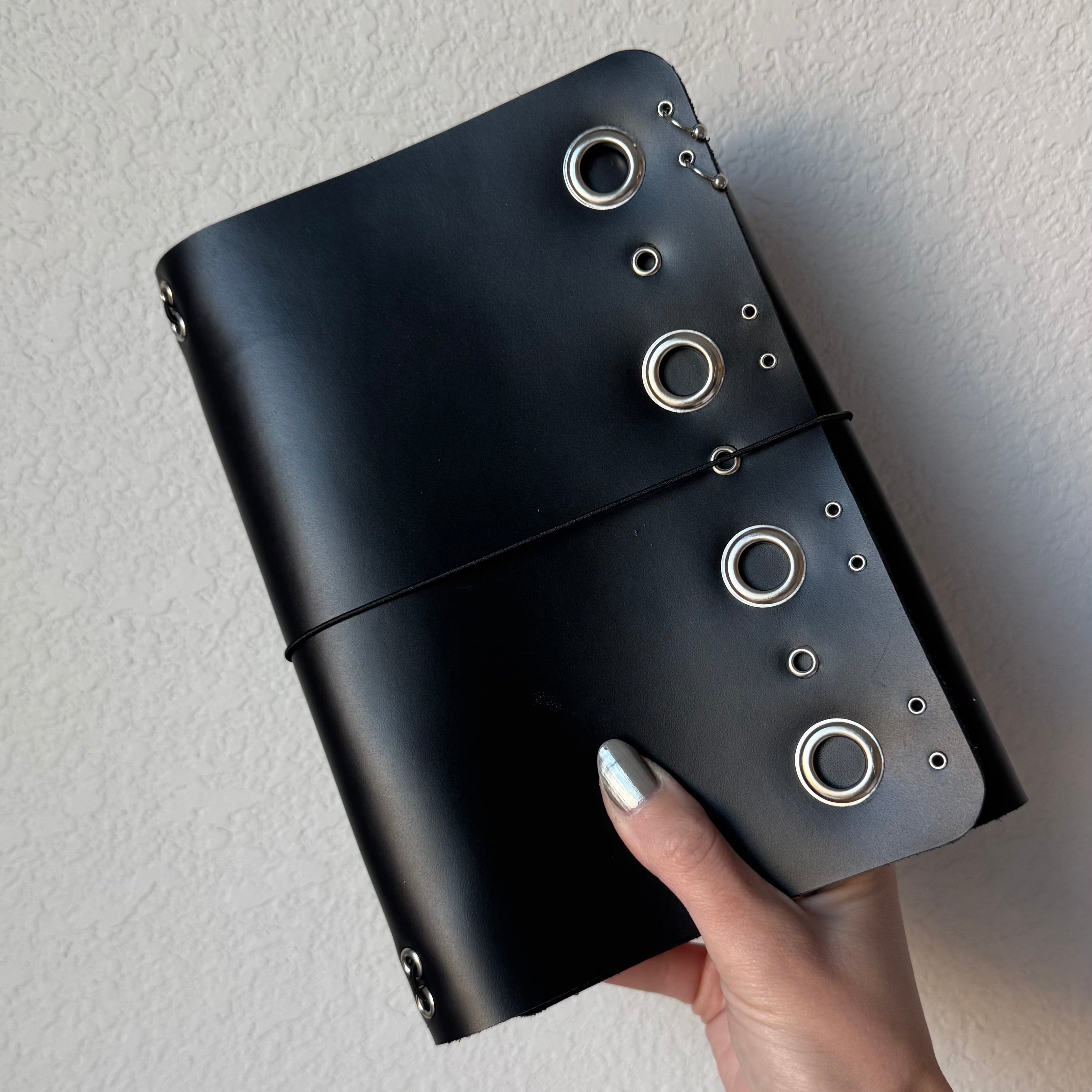 A5 Pierced Vertical Grommet Leather Journal